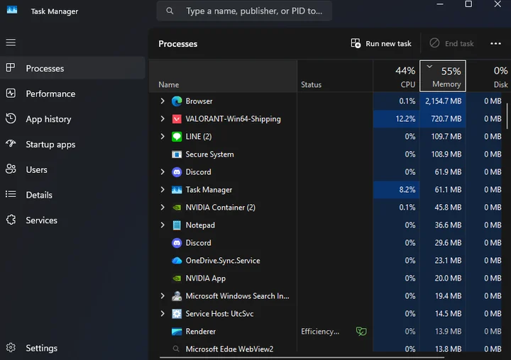 Task Manager ของ Windows แสดงโปรแกรมที่เปิดอยู่ระหว่างเล่น VALORANT